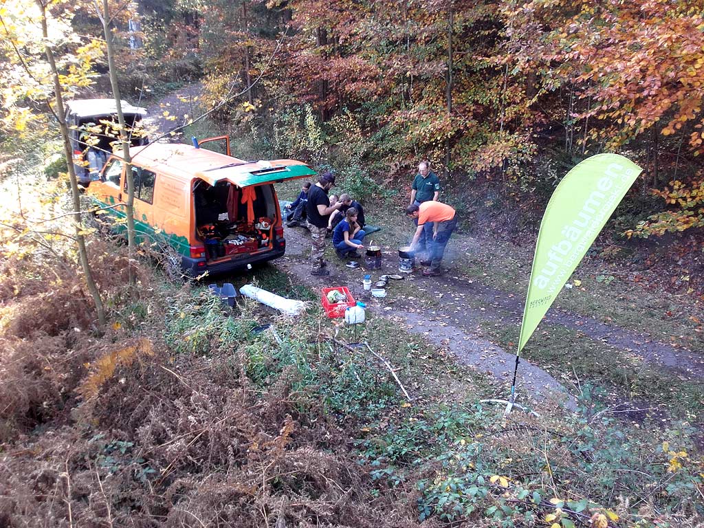 Bergwaldprojekt 2017 im Sachsenforst Sächsische Schweiz, Mittagessen vom offenen Feuer