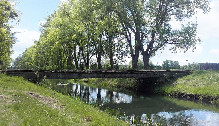 Holzbrücke über die Nuthe