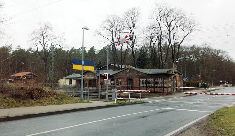 Fangschleuse, historischer Bahnhof im Verfall