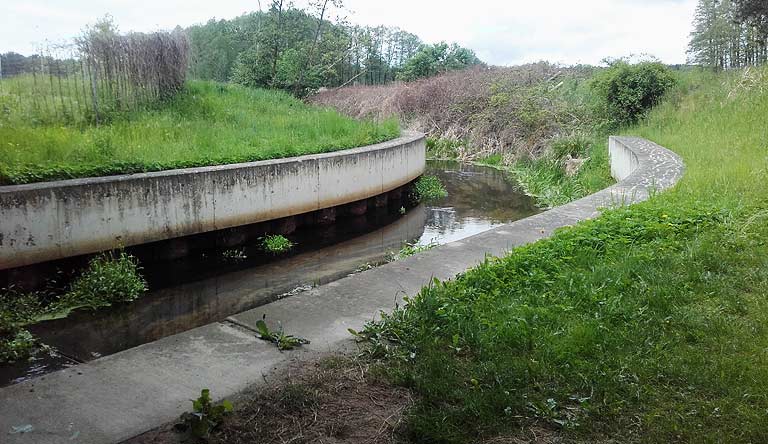 Kersdorf, Autobahnbrücke mit Mühlenfließ